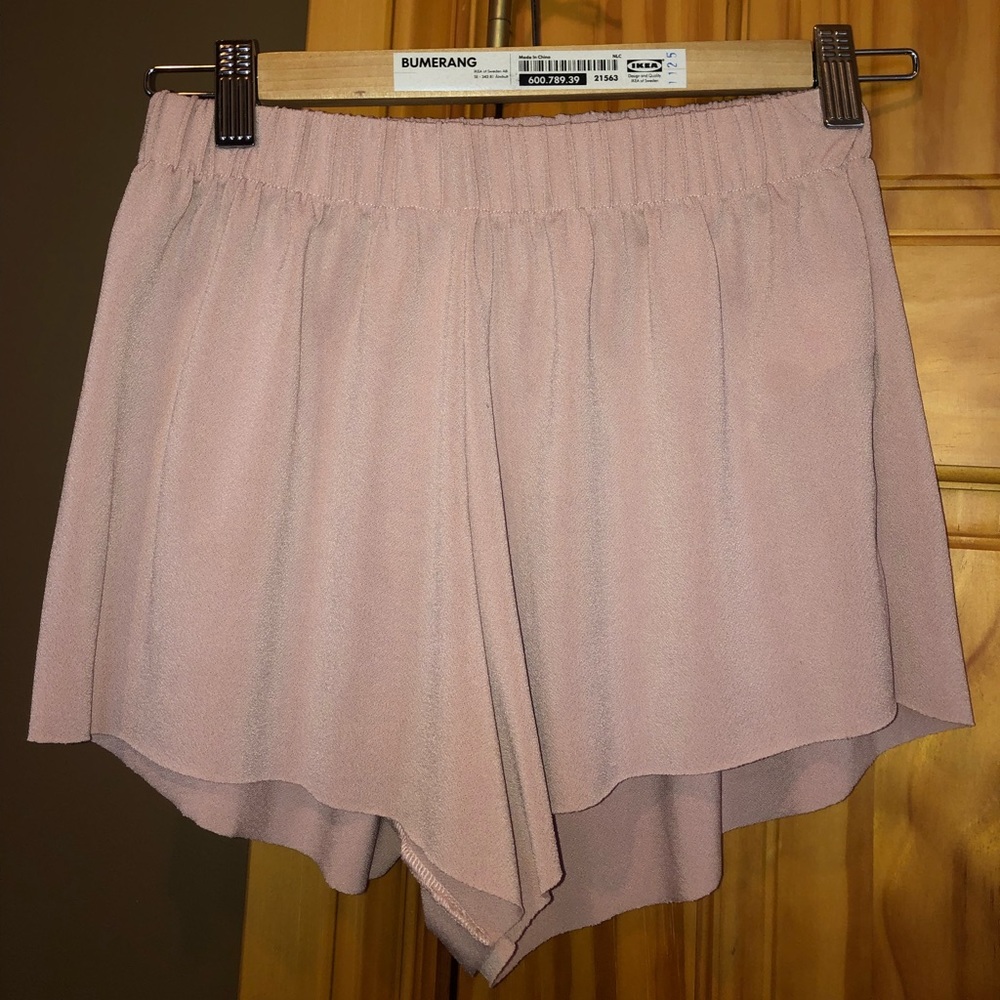 THE PERFECT FREE FLOWING PINK SHORTS
